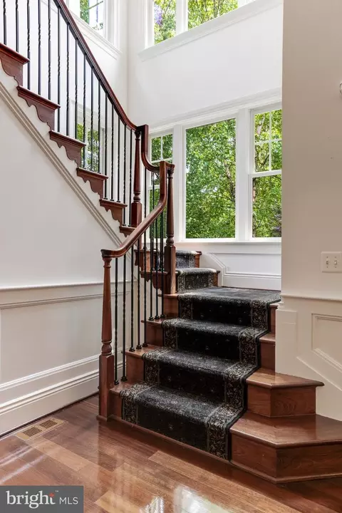 6900 Arbor Ln, Mclean, VA 22101 photo 17