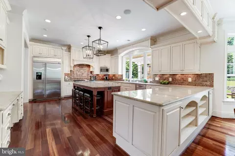 6900 Arbor Ln, Mclean, VA 22101 photo 23