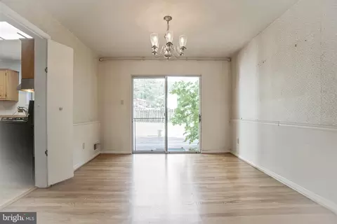 8801 Trafalgar Ct, Springfield, VA 22151 photo 6