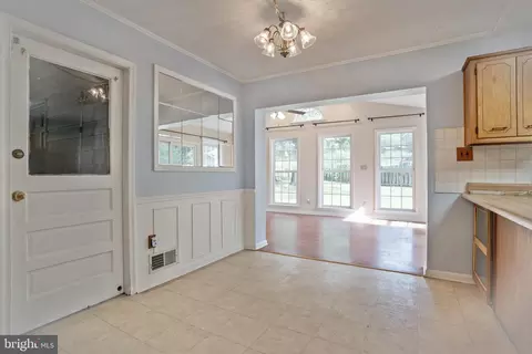 8801 Trafalgar Ct, Springfield, VA 22151 photo 12