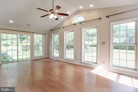8801 Trafalgar Ct, Springfield, VA 22151 photo 13