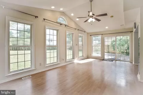 8801 Trafalgar Ct, Springfield, VA 22151 photo 14