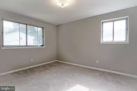 8801 Trafalgar Ct, Springfield, VA 22151 photo 15