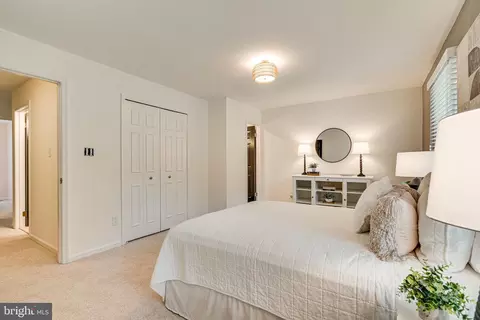 9048 Armendown Dr, Springfield, VA 22152 photo 22