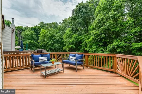 9048 Armendown Dr, Springfield, VA 22152 photo 20