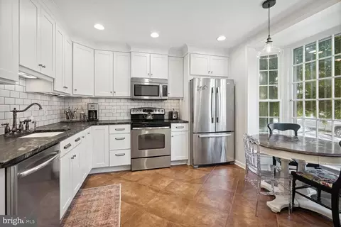 6714 Melrose Dr, Mclean, VA 22101 photo 6