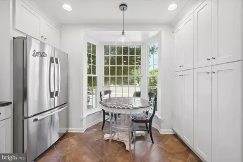6714 Melrose Dr, Mclean, VA 22101 photo 9