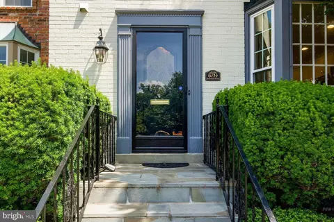 6714 Melrose Dr, Mclean, VA 22101 photo 4