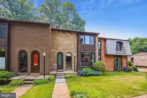 4940 Herkimer St, Annandale, VA 22003