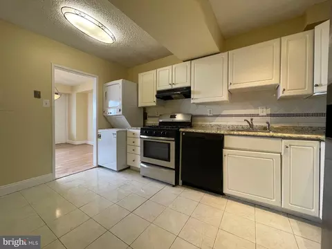 3701 S George Mason Dr #2209N, Falls Church, VA 22041