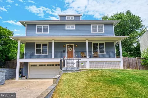 1919 Cherri Dr, Falls Church, VA 22043