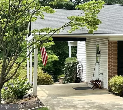 8529 Greeley Blvd, Springfield, VA 22152 photo 3