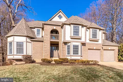 12608 Lake Normandy Ln, Fairfax, VA 22030