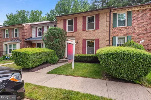 9039 Armendown Dr, Springfield, VA 22152