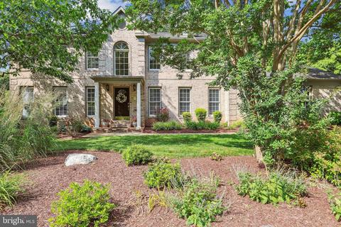 12520 Summer Pl, Oak Hill, VA 20171