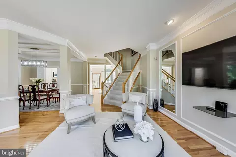 139 Carter Ct SW, Vienna, VA 22180