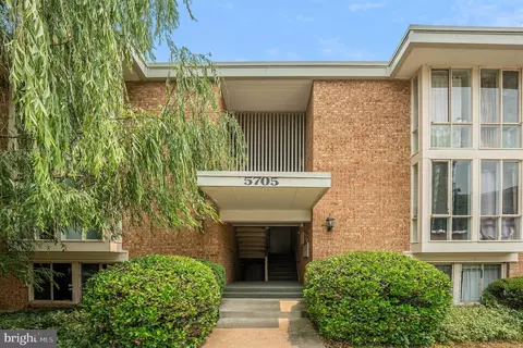 5705 Indian Ct #21, Alexandria, VA 22303