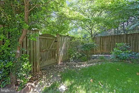 6203 Nethercombe Ct, Mclean, VA 22101 photo 42