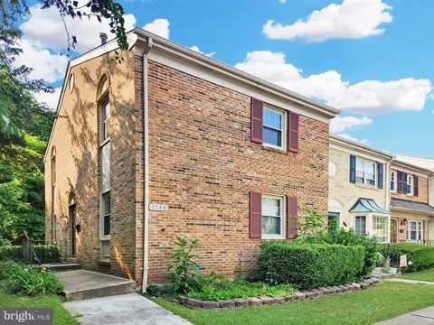 4548 Maxfield Dr, Annandale, VA 22003