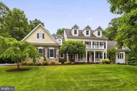 11090 Sandy Manor Dr, Fairfax Station, VA 22039