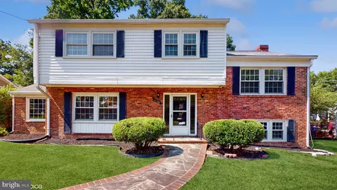 8336 Wagon Wheel Rd, Alexandria, VA 22309