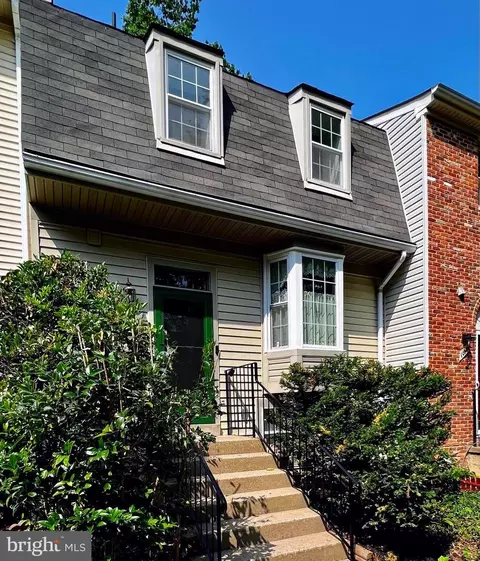 10107 Wood Green Way, Burke, VA 22015