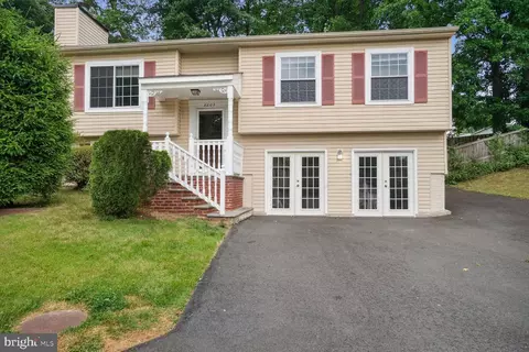 8803 Moverly Ct, Springfield, VA 22152