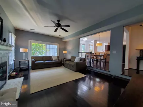 3619 Beech Down Dr, Chantilly, VA 20151 photo 10