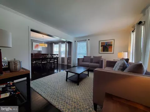 3619 Beech Down Dr, Chantilly, VA 20151 photo 4