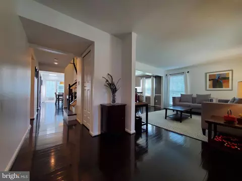 3619 Beech Down Dr, Chantilly, VA 20151 photo 3