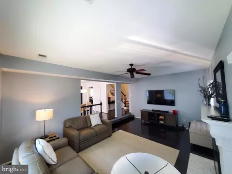 3619 Beech Down Dr, Chantilly, VA 20151 photo 11