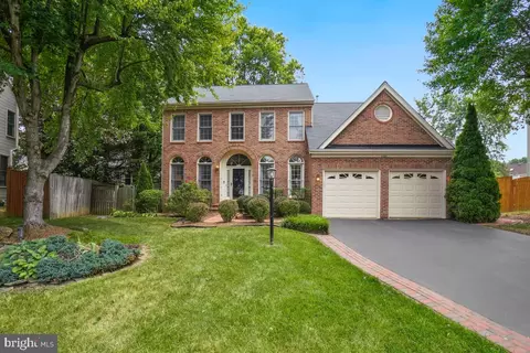 2462 Iron Forge Rd, Herndon, VA 20171