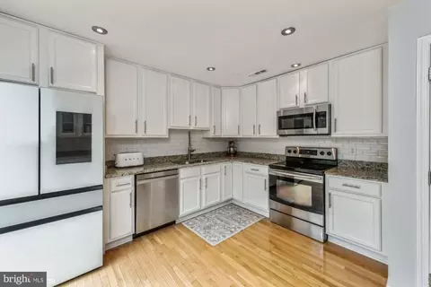 8403 Millbury Dr, Springfield, VA 22152 photo 15