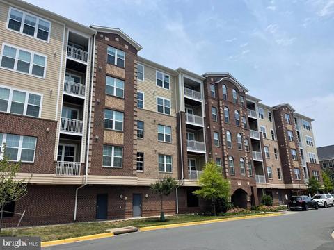 13740 Endeavour Dr #507, Herndon, VA 20171