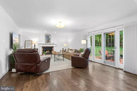 2207 Wakerobin Ln, Reston, VA 20191 photo 21