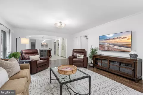 2207 Wakerobin Ln, Reston, VA 20191 photo 24