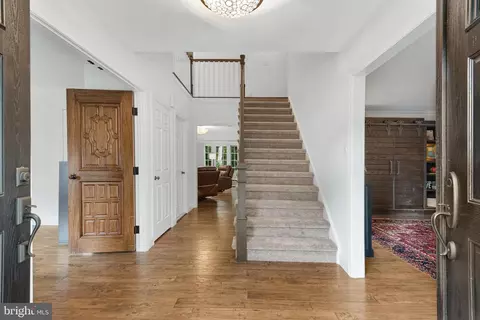 2207 Wakerobin Ln, Reston, VA 20191 photo 5