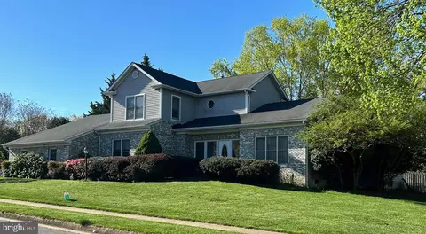 8436 Black Stallion Pl, Vienna, VA 22182