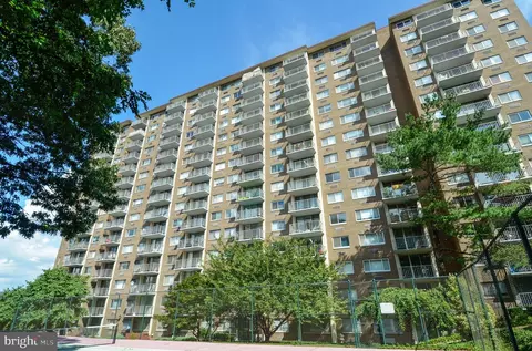 2059 Huntington Ave #205, Alexandria, VA 22303