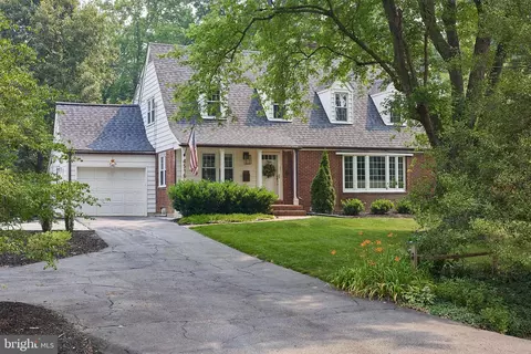 4516 Ferry Landing Rd, Alexandria, VA 22309