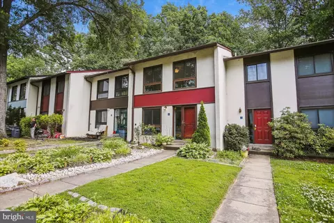 11986 Barrel Cooper Ct, Reston, VA 20191