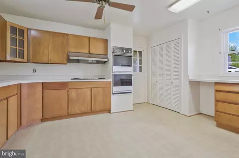 7905 Jansen Dr, Springfield, VA 22152 photo 17