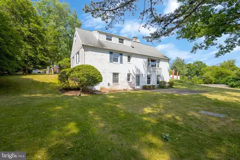 7905 Jansen Dr, Springfield, VA 22152 photo 3