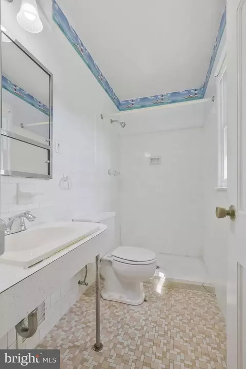 7905 Jansen Dr, Springfield, VA 22152 photo 35