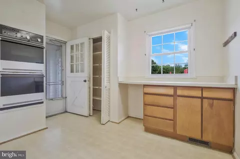 7905 Jansen Dr, Springfield, VA 22152 photo 18
