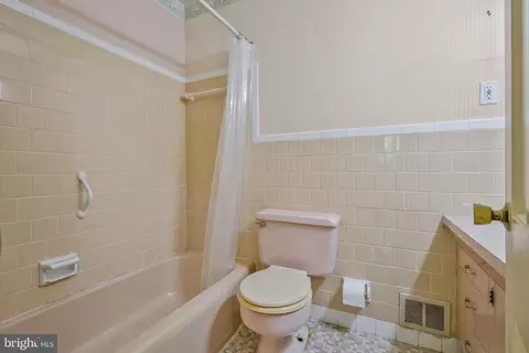7905 Jansen Dr, Springfield, VA 22152 photo 28