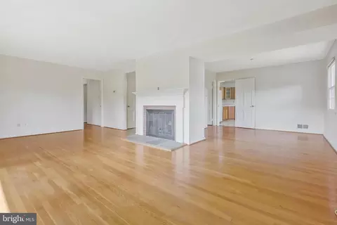 7905 Jansen Dr, Springfield, VA 22152 photo 15