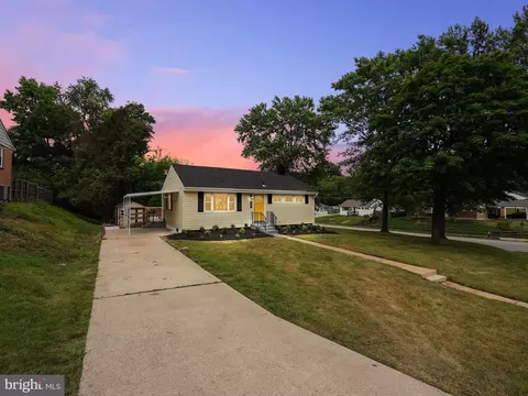 3700 Heather Ct, Alexandria, VA 22310