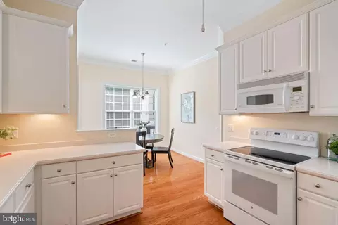 7880 Rolling Woods Ct #408, Springfield, VA 22152 photo 24