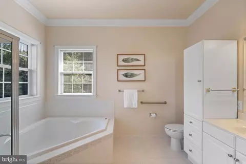 7880 Rolling Woods Ct #408, Springfield, VA 22152 photo 33